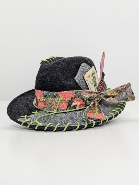 Heathered Black Felt Fedora with Purlicue Pinch Signature Band & Lace-Stitched Brim – M/L