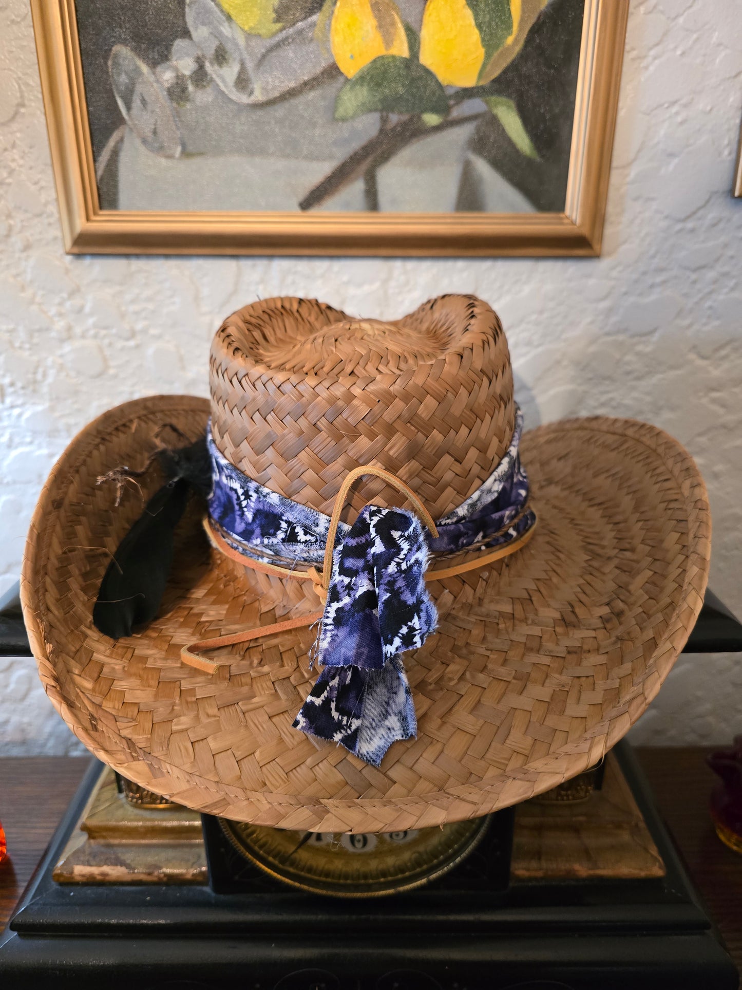 Rugged Straw Cowboy Hat with Star Print Hatband & Black Feathers
