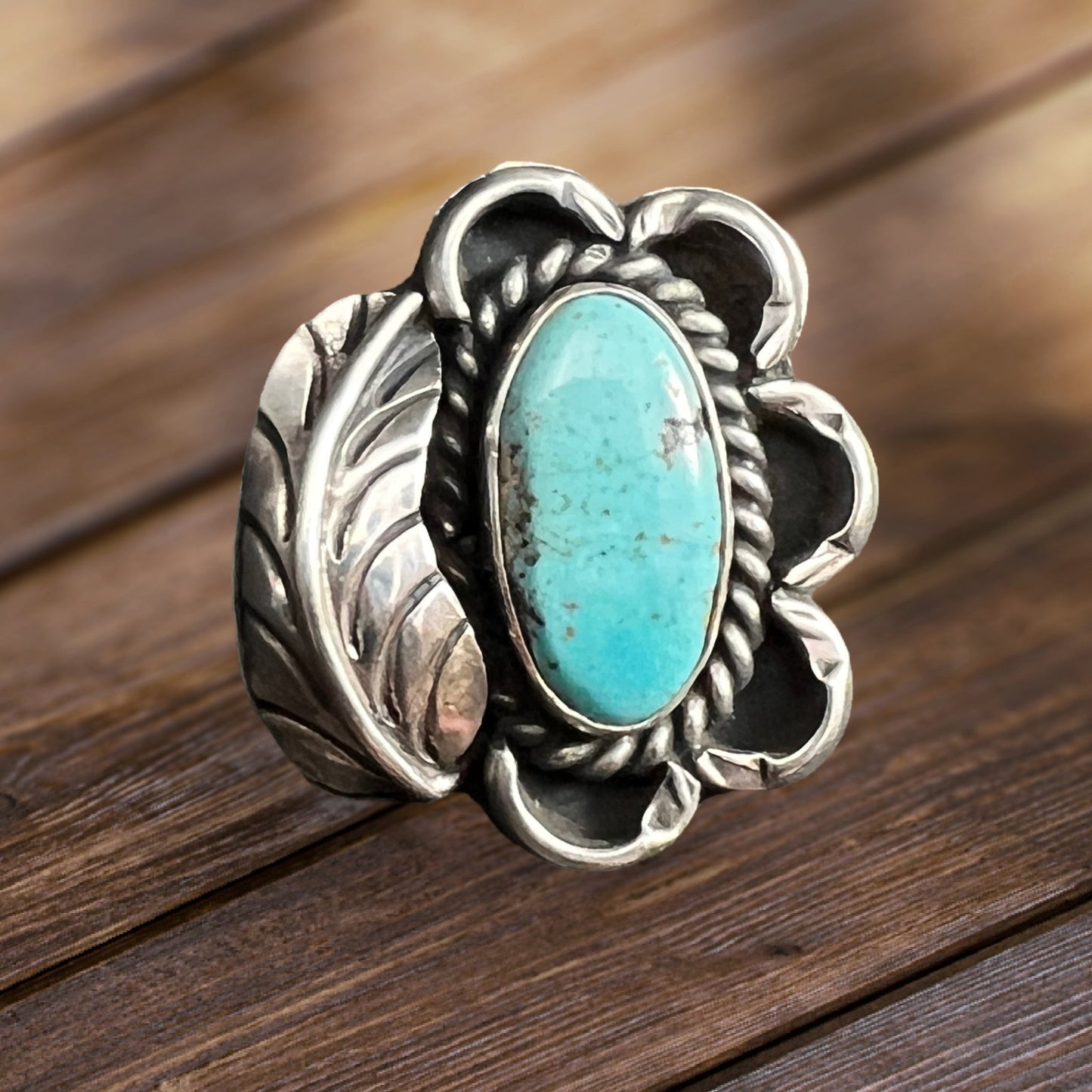 Turquoise ring - Turquoise on sterling silver with leaf - Size 4.5